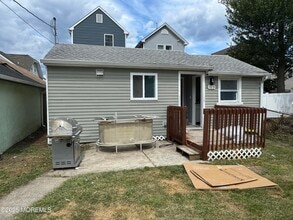 Building Photo - 313 Lorillard Ave