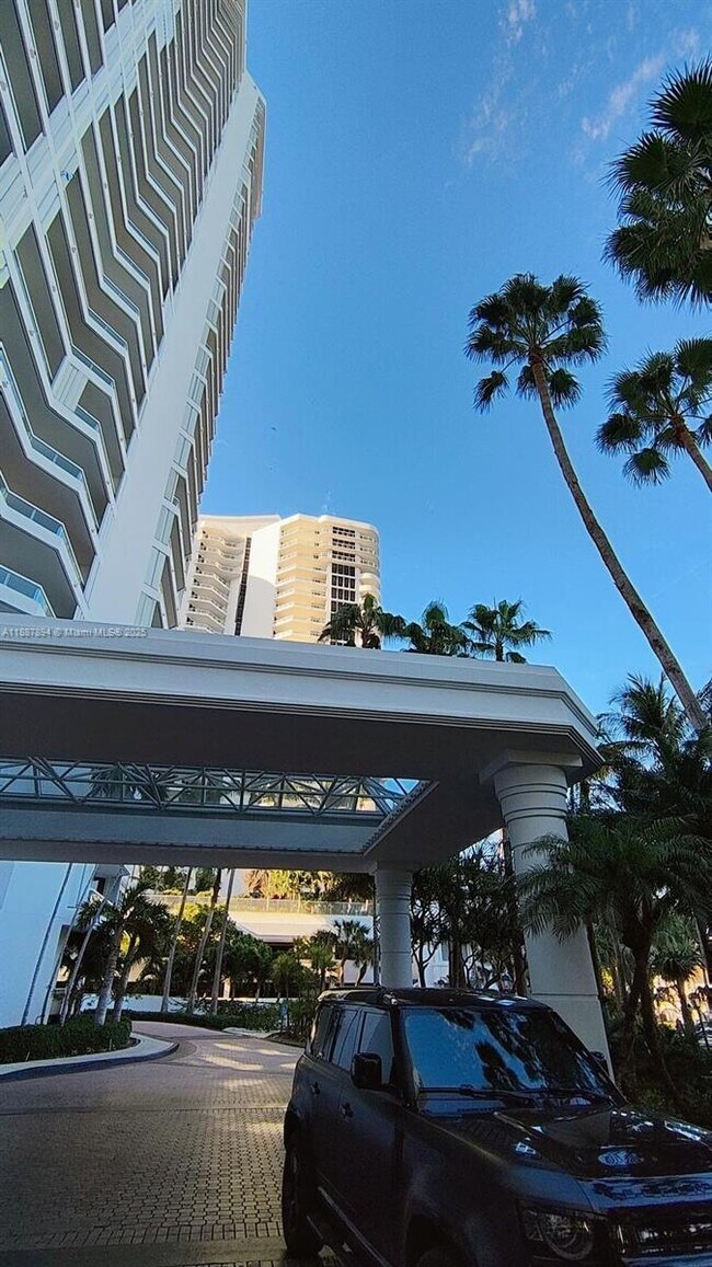 Foto del edificio - 21150 Point Pl