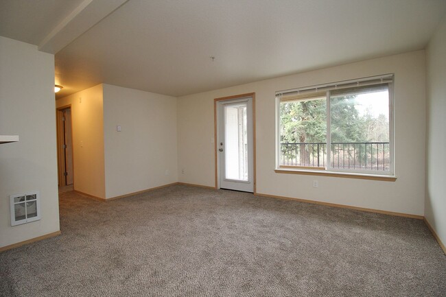 Foto del edificio - 11710-11712 SE Powell Blvd