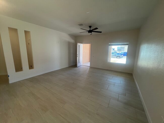 Building Photo - 12249 Bahjat Dr