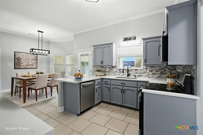 Foto del edificio - 4005 Midway Dr