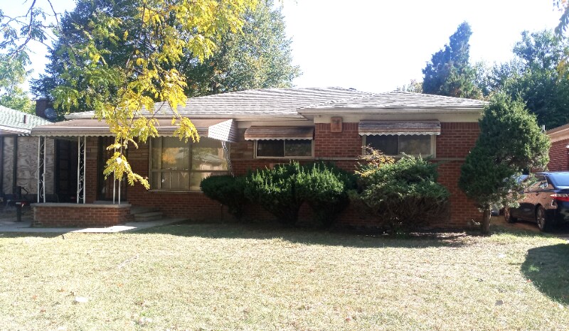 Primary Photo - 20282 Greenview Ave