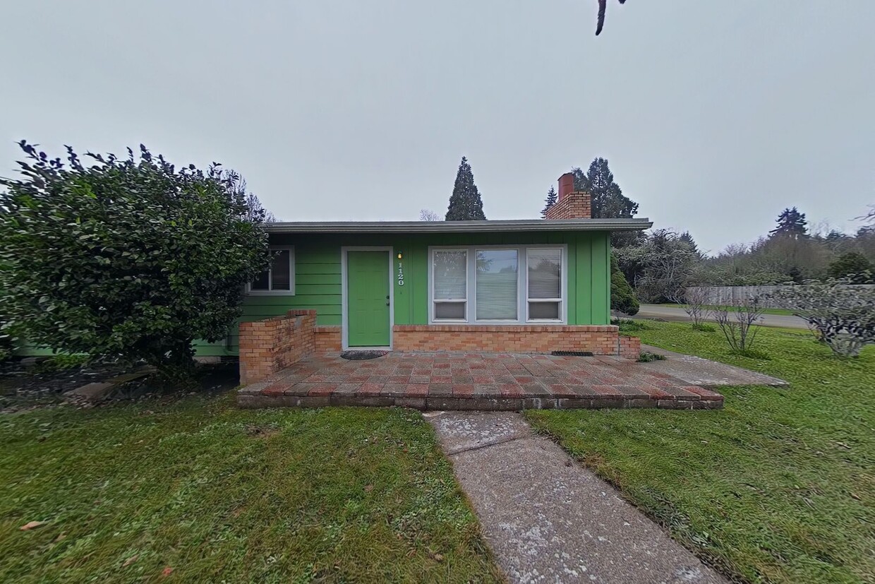 Primary Photo - 3 Bedroom House ~ Close to Campus ~ Small ...