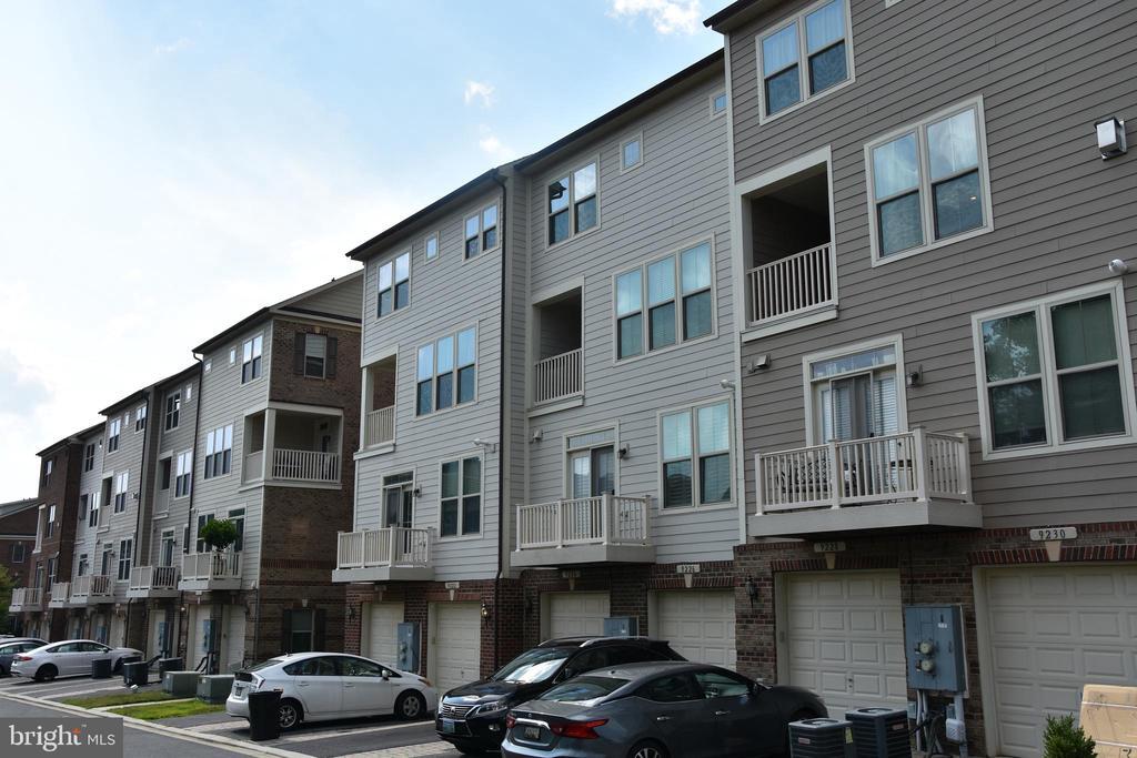 Foto principal - 9224 Landon House Way