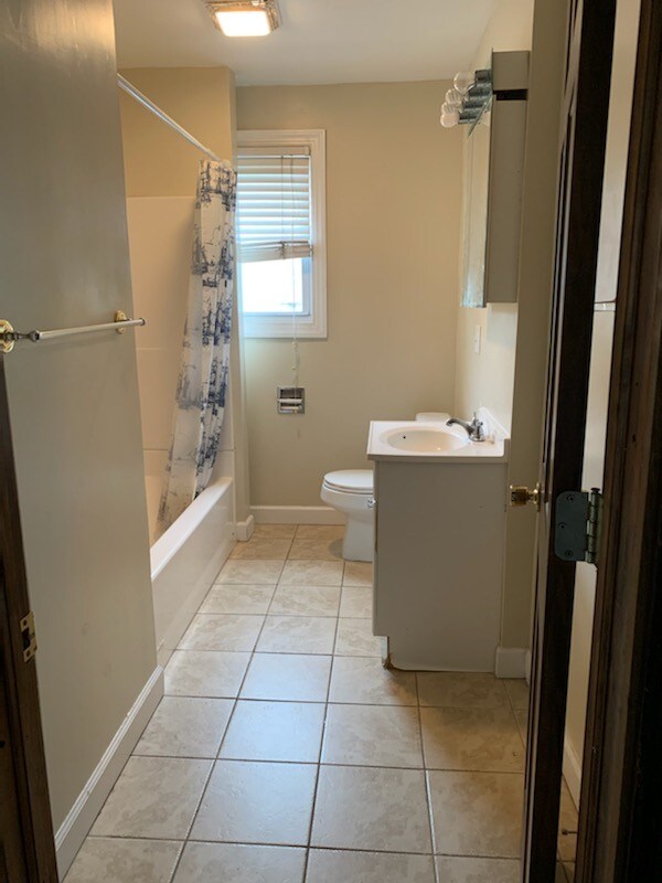 bathroom - 191 Lamson St