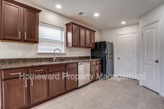 Building Photo - 222 Magnolia Dr