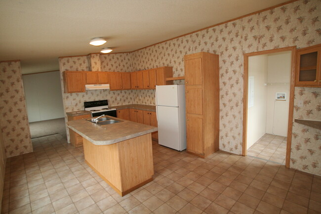 Foto del edificio - 3 br manufactured home in convenient location