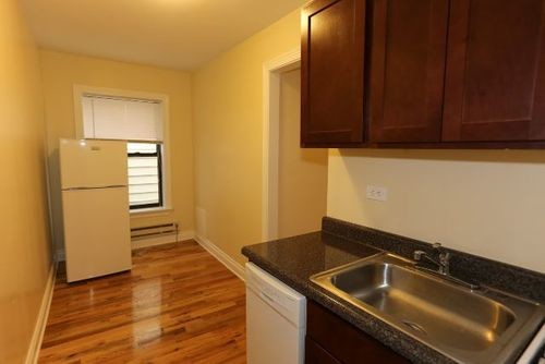 2908 N Mildred Ave Unit 1 R Chicago Il Apartment For Rent In Chicago Il Apartments Com
