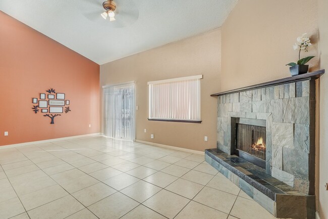 Building Photo - Northeast El Paso 3 Bed Refrig A/C