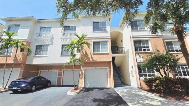 Foto del edificio - 1307 Myrtlewood Cir E