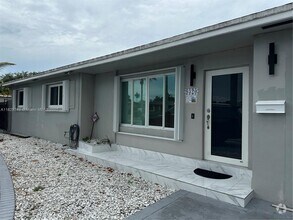Building Photo - 9320 SW 46th Terrace