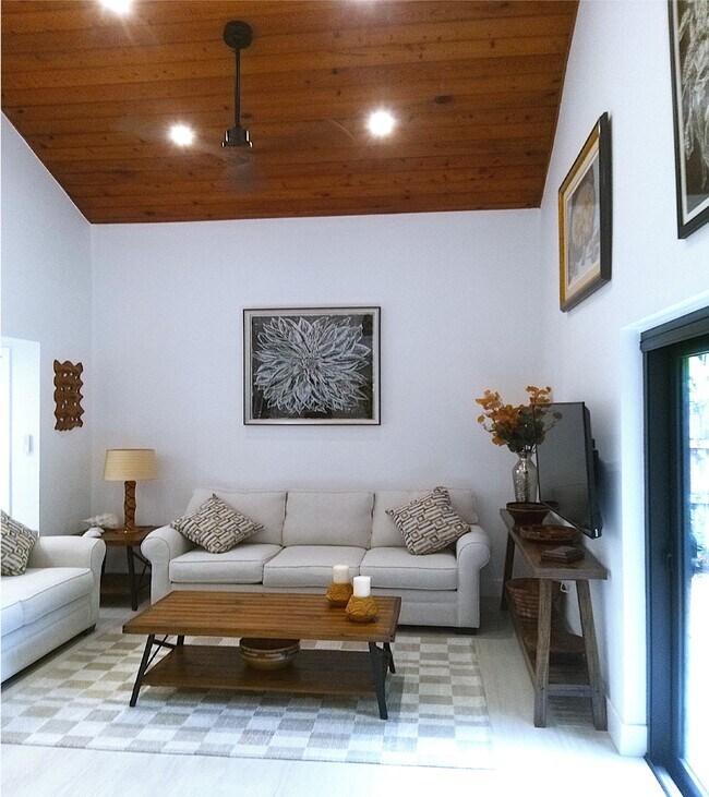 Foto del edificio - 3226 Gifford Ln