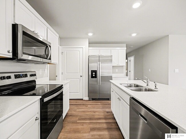 Building Photo - 17814 Hampton Dr