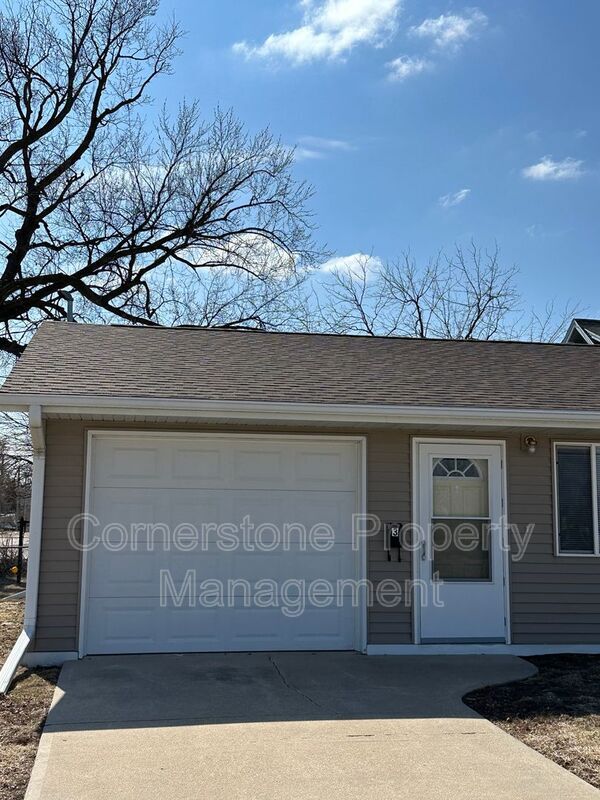 Primary Photo - 1113 S 22nd St