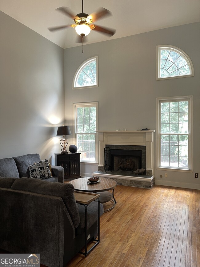 Building Photo - 4498 Avion Park