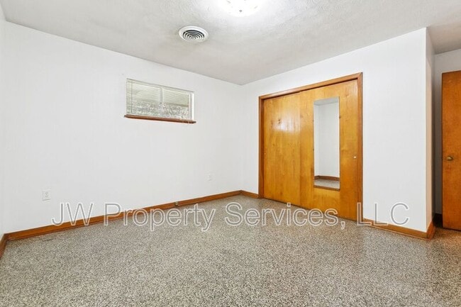 Foto del edificio - 124 Lake Ave