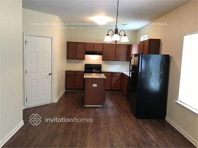 Building Photo - 3447 Rosebud Park Dr