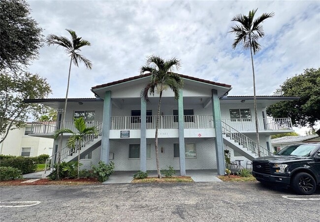 Building Photo - 10601 NW 45th St