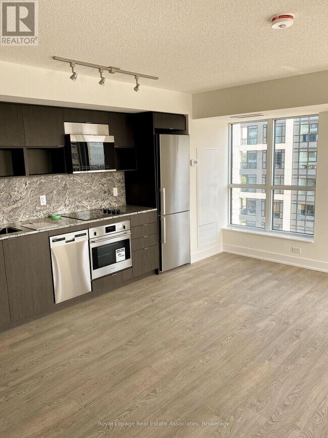 Photo du bâtiment - 9 Mabelle Ave