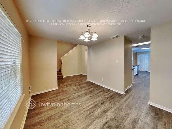 Foto del edificio - 308 Glade Bridge Ln