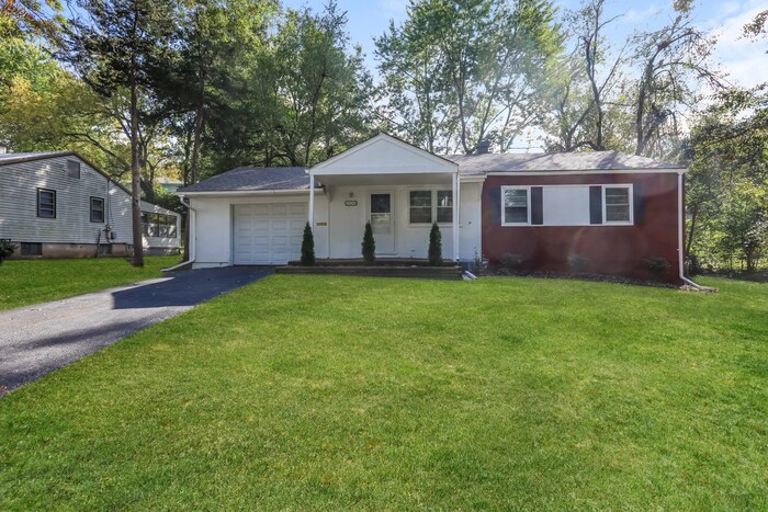 Primary Photo - 2520 S Crescent Ave