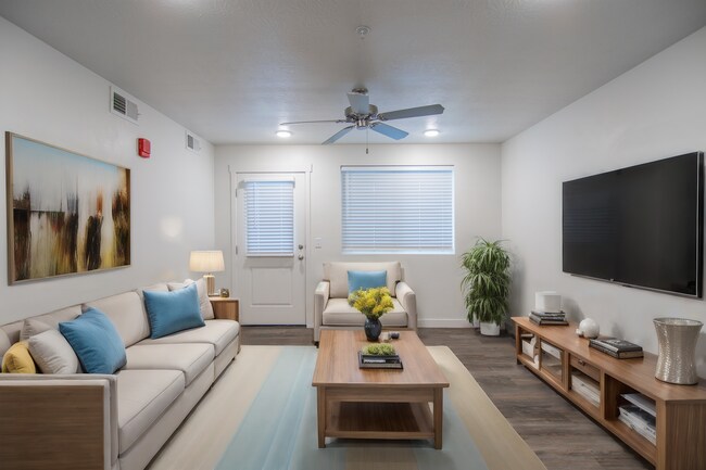 Foto del edificio - $1000 Off Your First Month's Rent! Open Ho...