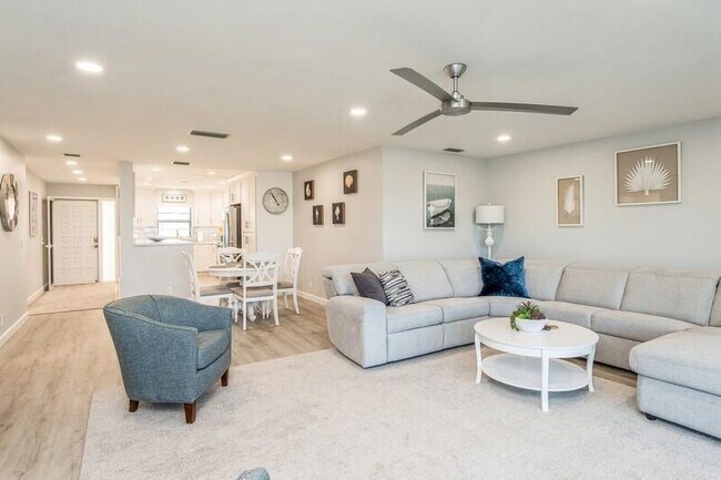 Building Photo - 200 Intracoastal Pl