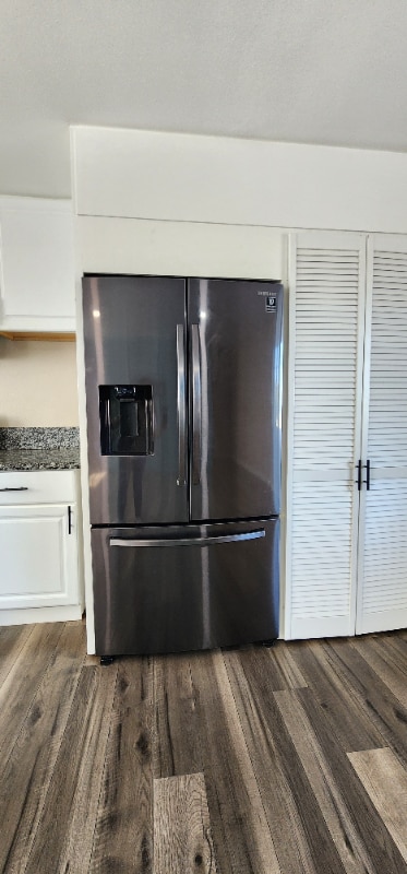 Building Photo - 10405 Anzac Ave