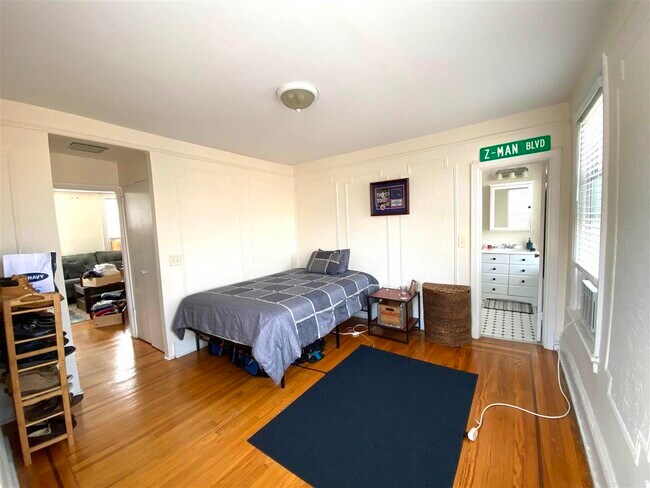 Foto del edificio - 647 Garden St