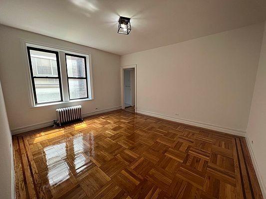 Building Photo - 1 bedroom in BRONX NY 10463