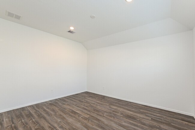 Foto del edificio - 18446 Summit Ranch Dr