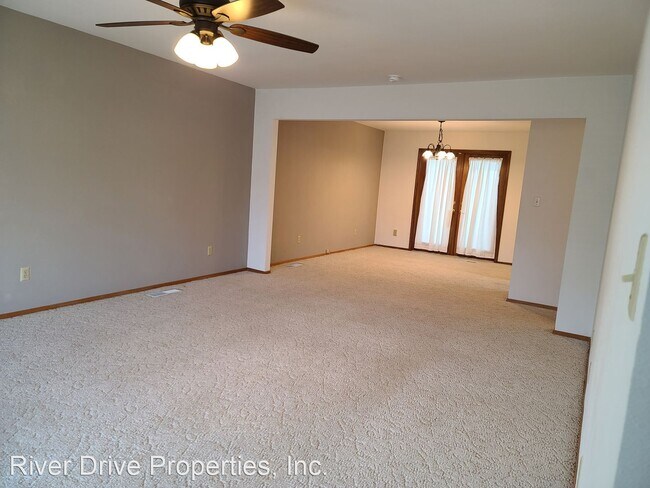 Foto del edificio - 4 br, 2.5 bath House - 3355 San Fernando C...