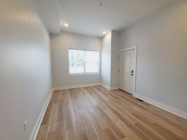 Building Photo - 3610 Haverford Ave