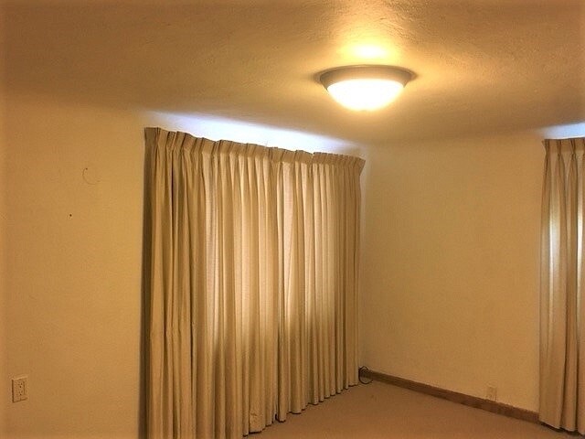 Building Photo - 2701 Hot Springs Blvd