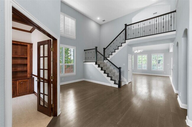 Building Photo - 1112 Cedar Valley Dr