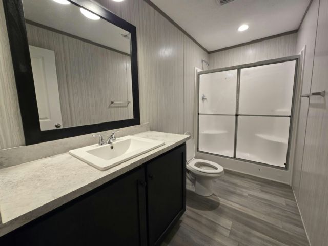 Foto del edificio - 437 Romeo Dr