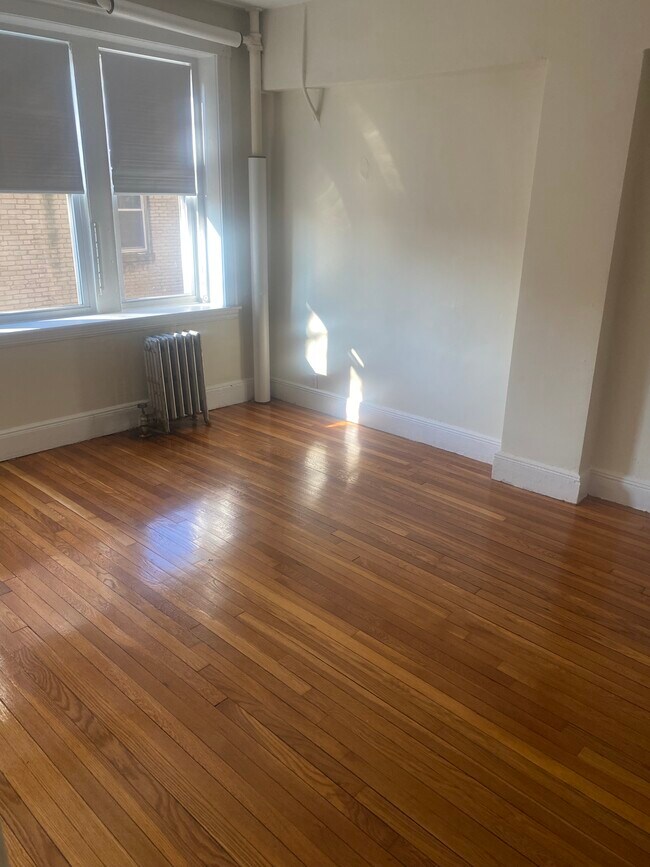 Foto del edificio - 1626 Commonwealth Ave