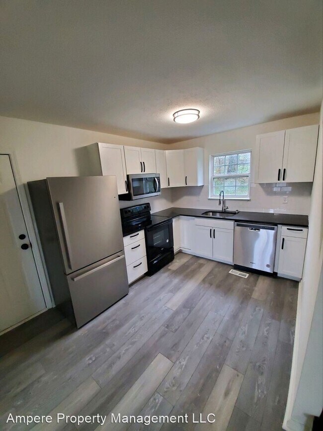 Building Photo - 3 br, 2 bath House - 805 Sylvan Dr