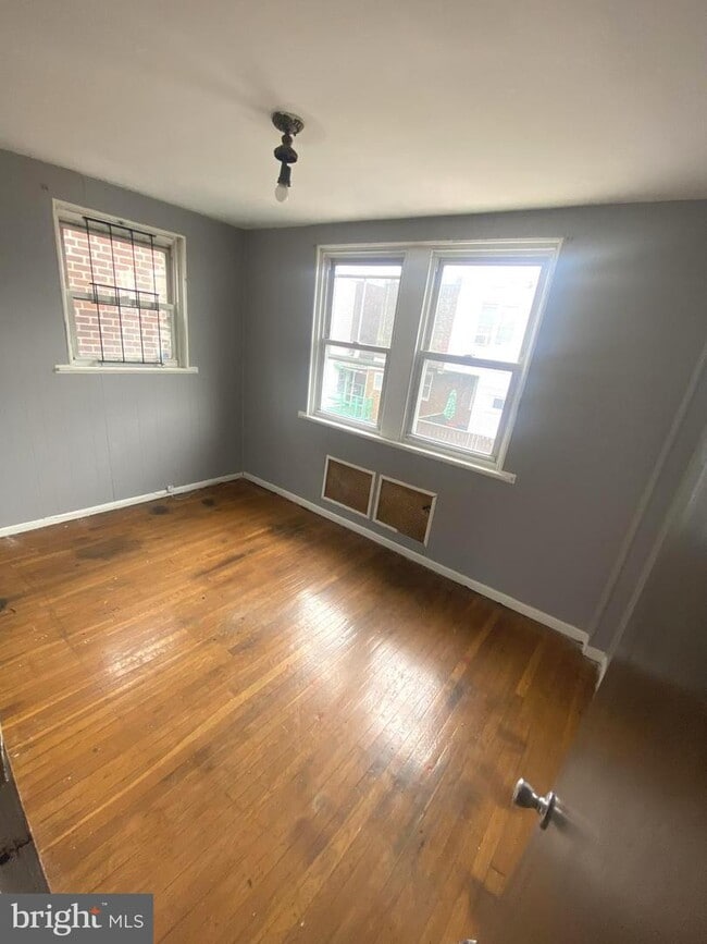 Building Photo - 109 Fern St
