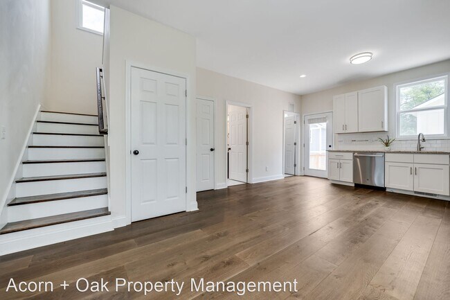 Building Photo - 3 br, 2.5 bath House - 2211 Fitzgerald Ave