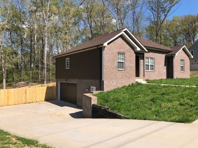 Building Photo - 111 Mangrum Rd