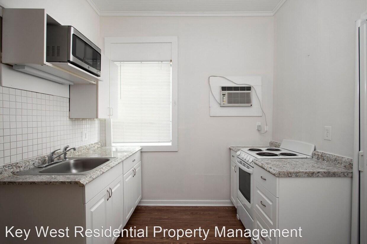 Foto principal - Studio, 1 bath House - 1007 Truman Ave #4