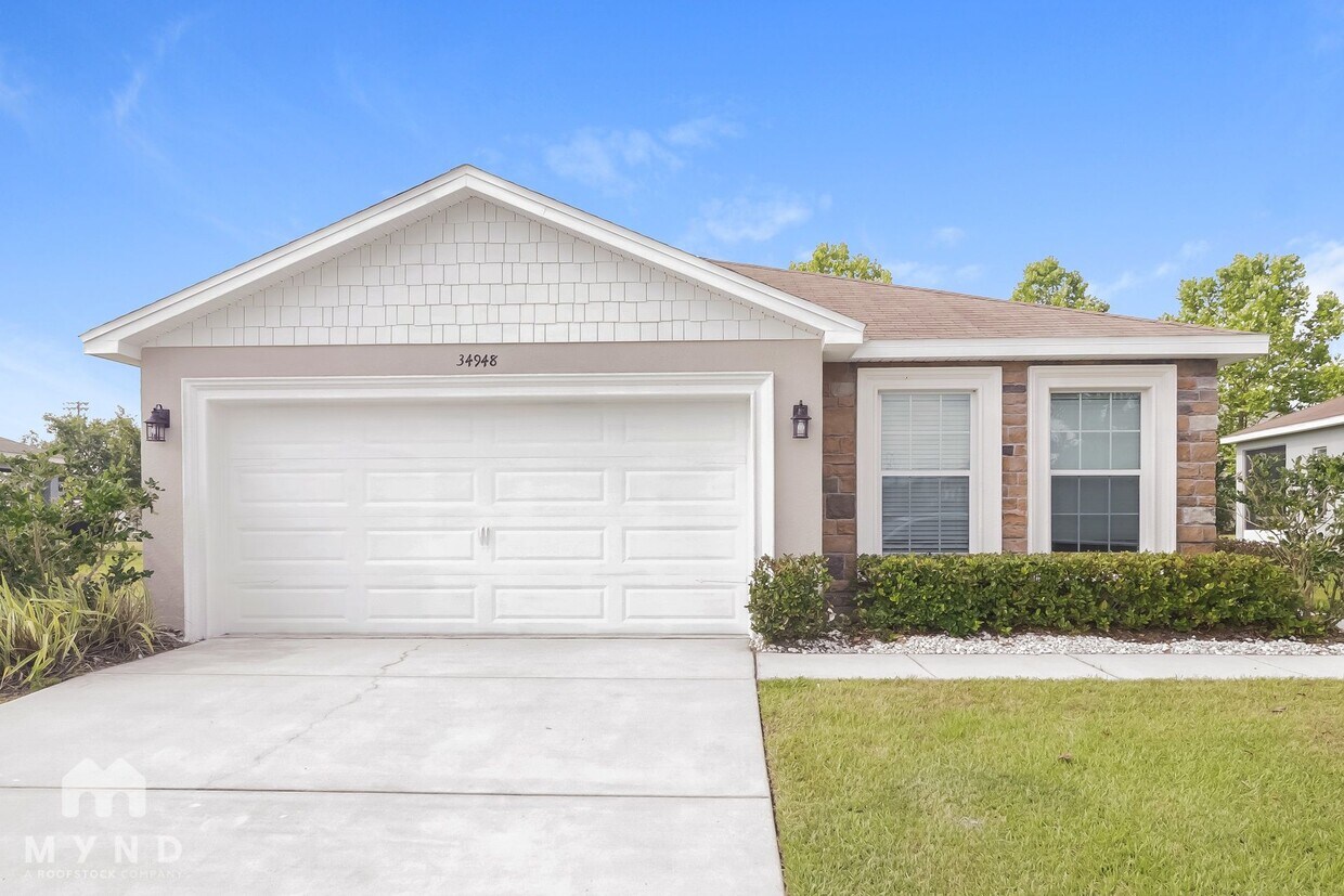 Foto principal - 34948 Long Island Ct