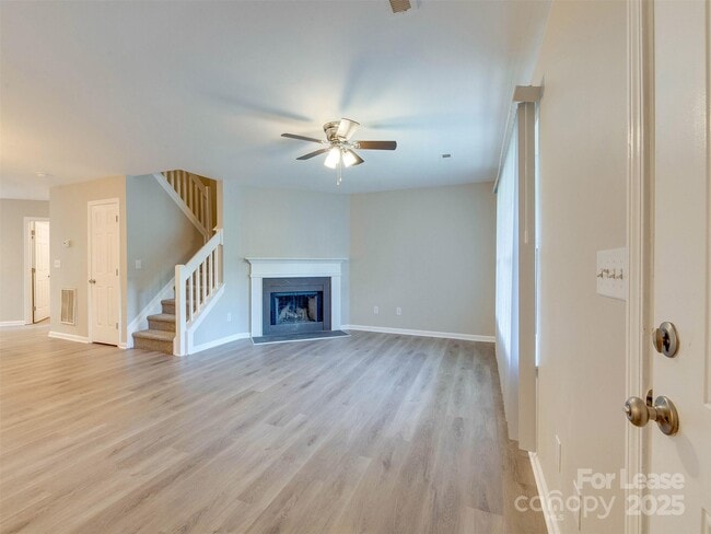 Building Photo - 11143 Whitlock Crossing Ct