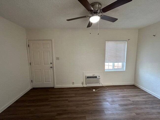 Building Photo - 1780 6th Ave - Triplex