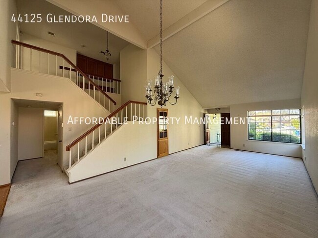 Building Photo - 44125 Glendora Dr