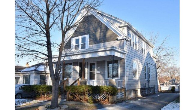 Front of house w/front deck and private entrance - 2366 S 84th St