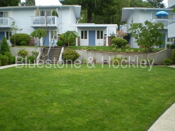 Building Photo - 11345 SE 27th Ave