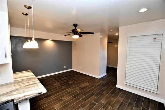 Foto del edificio - 9821 Walnut St
