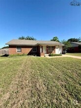 Building Photo - 4814 Earl St